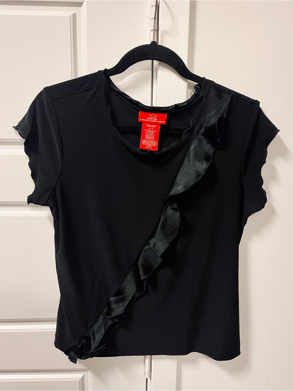 Oscar by Oscar de la Renta Black Ruffled Front Short Sleeve Top